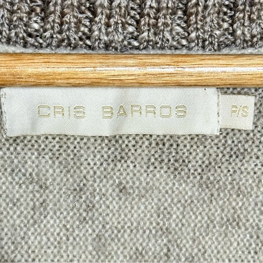 🔴 5 for $40 SALE!
Cris Barros Tan Baggy PeterPan Collar 3 Button Sweater P/S - Picture 7 of 7